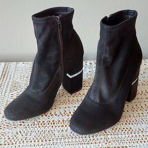 Marc Fisher Booties Size 6 Black Suede Block Heel Goth Boho Paisley Ankle Boots